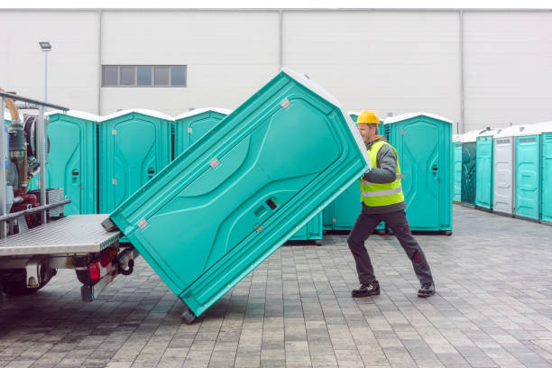 Porta potty delivery and setup in Waverly, TN